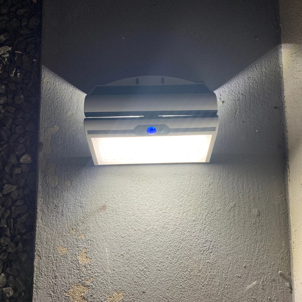 Balizador LED de Parede Solar BS 54 leds BF - 3 Unidades